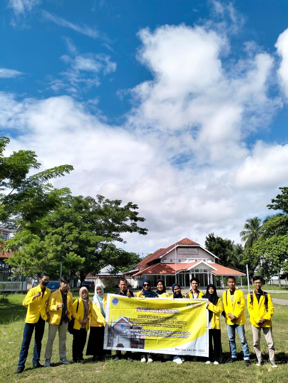 Mahasiswa Sosiologi Unidayan Laksanakan Studi Lapangan Bersama Pelaku UMKM di Kota Baubau
