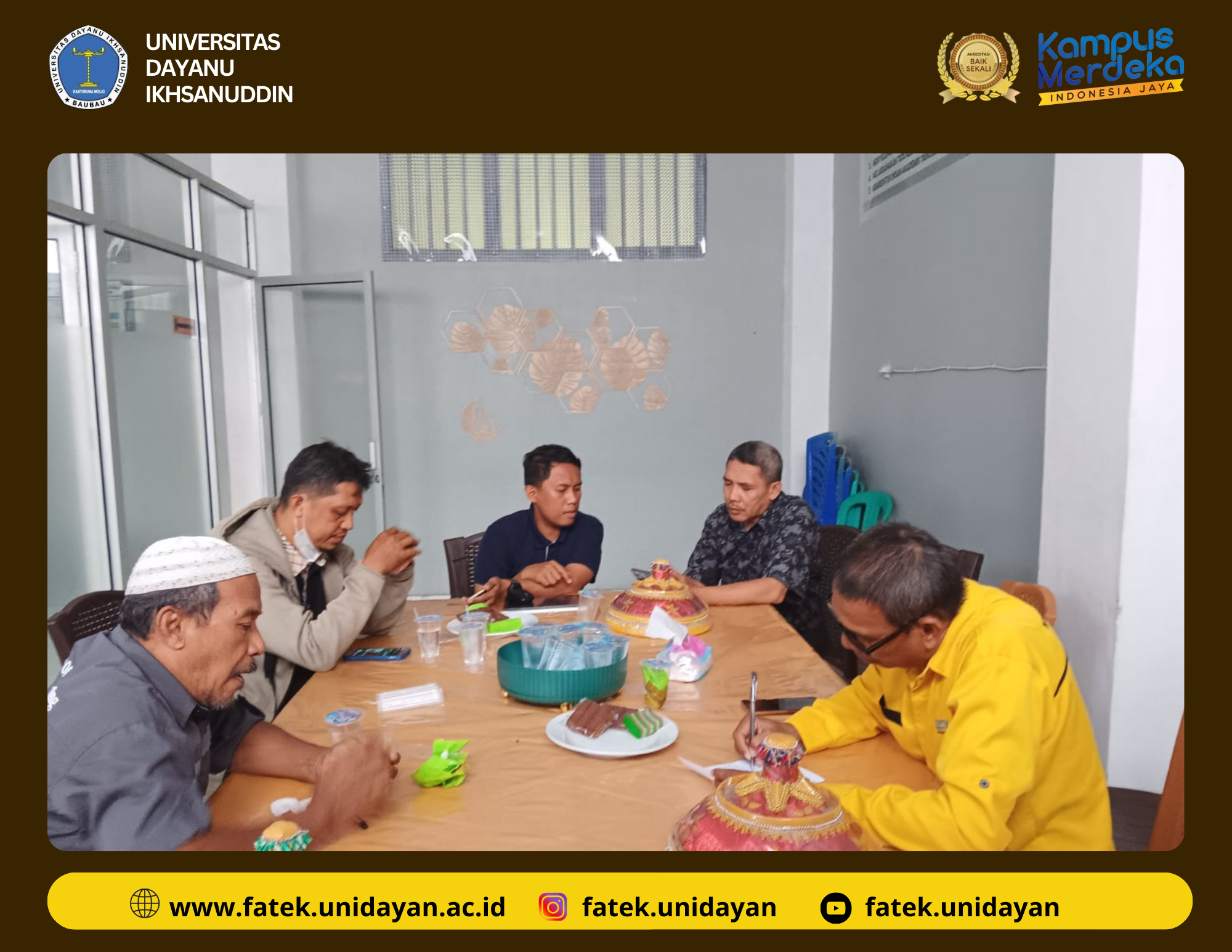 RAPAT PIMPINAN FAKULTAS TEKNIK: MEMPERSIAPKAN LOMBA TENIS MEJA DENGAN CERMAT UNTUK MERAYAKAN HUT RI KE-79