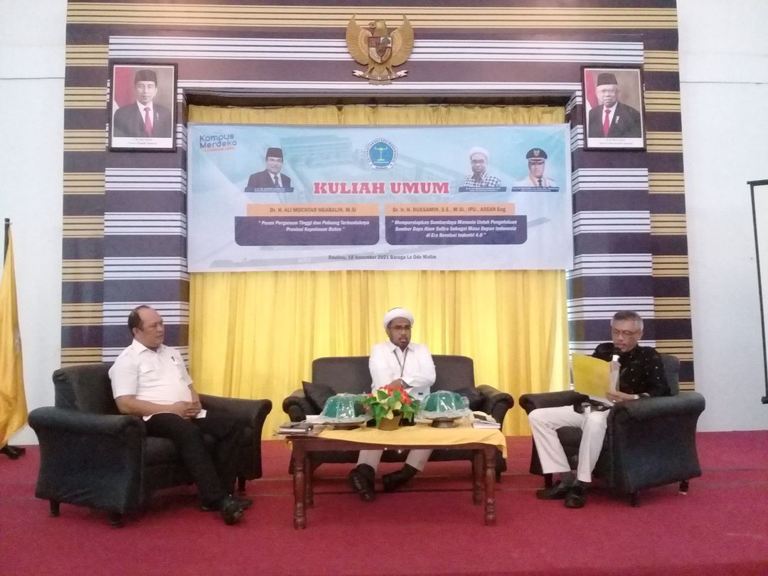 Kuliah Umum Universitas Dayanu Ikhsanuddin bersama Dr. H. Ali Mochtar Ngabalin, M.Si., Staf ahli utama Kantor Kepresidenan RI dan Dr. Ir. H. Ruksamin, S.T., M.Si., IPU.,ASEAN Eng., Bupati Konawe Utara.