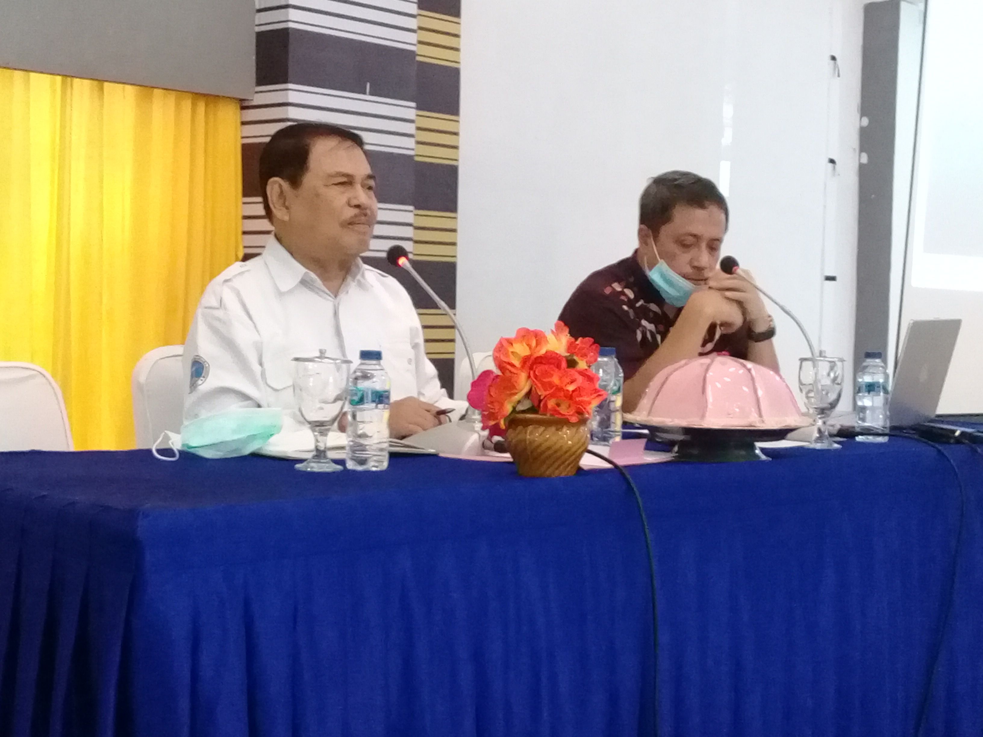 Rapat Evaluasi Akademik 20212022. Hari Rabu, 2 Maret 2022 di Aula Baruga La Ode Malim.