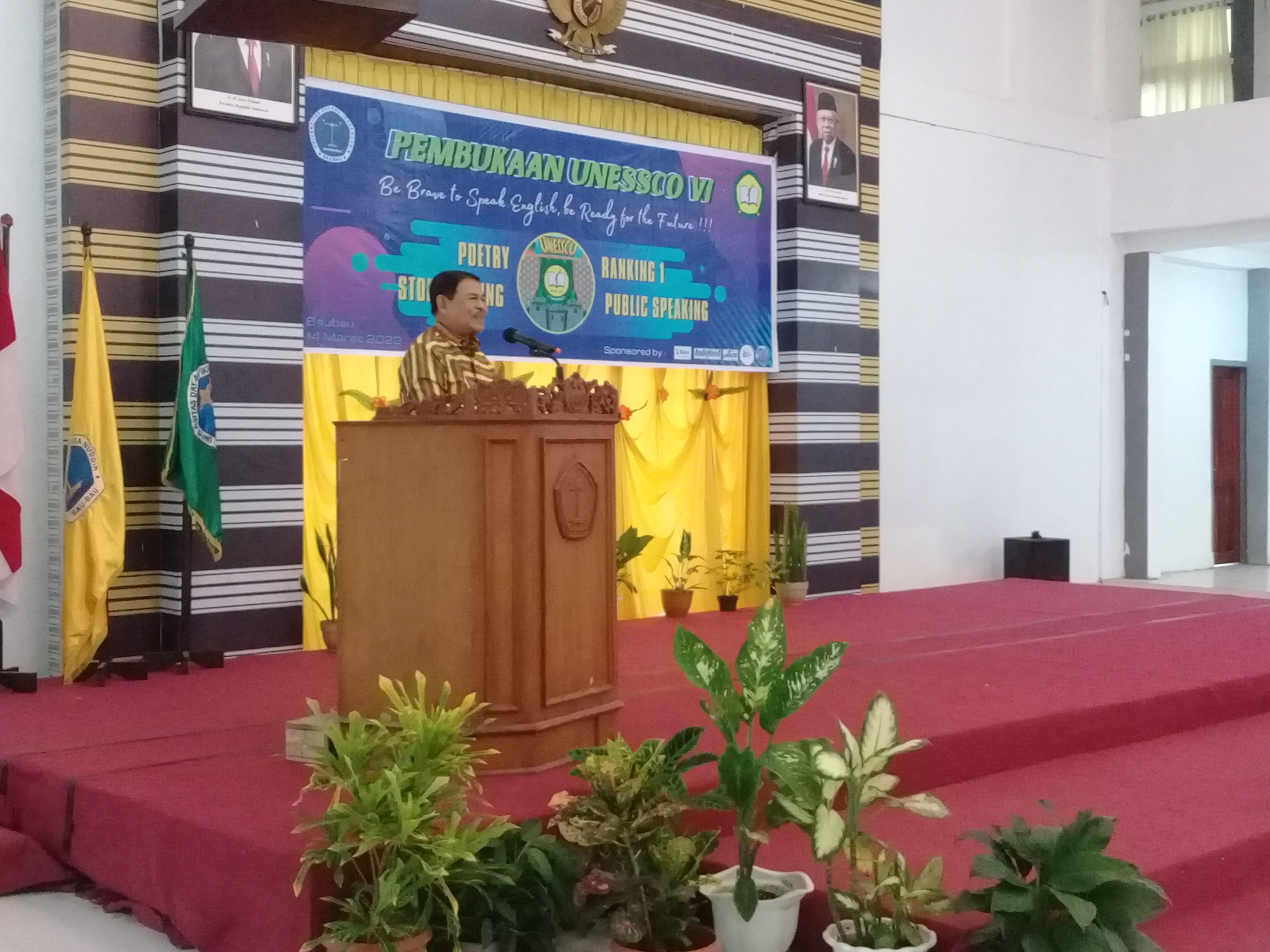 Pembukaan Lomba UNESCO VI FKIP Program Studi Pend. Bahasa Inggris Unidayan, Senin, 14 Maret 2022 Di Gedung Baruga La Ode Malim Unidayan.