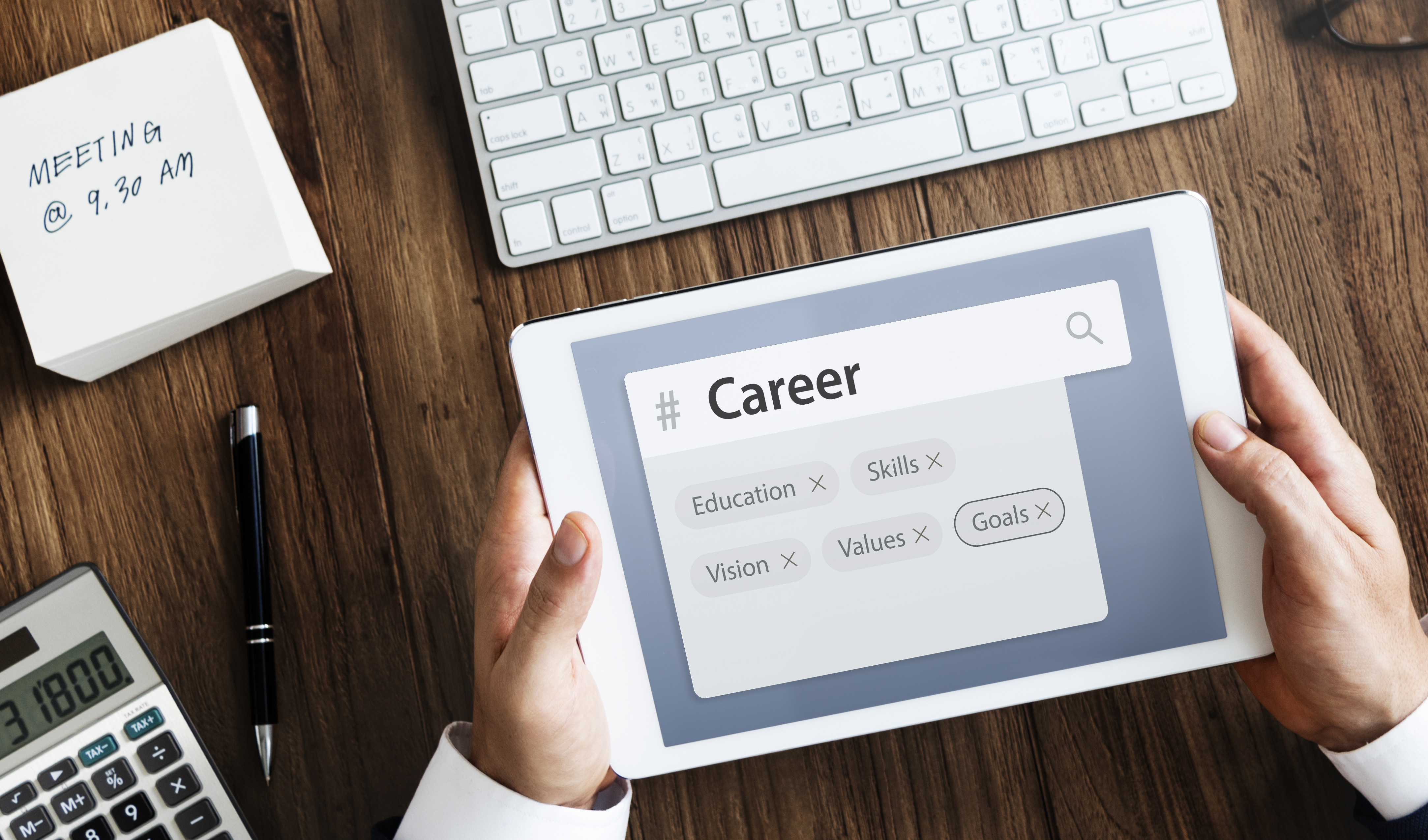 Layanan karir adalah program LP3MLK Unidayan untuk membantu mahasiswa dan alumni dalam mempersiapkan diri untuk memasuki dunia kerja