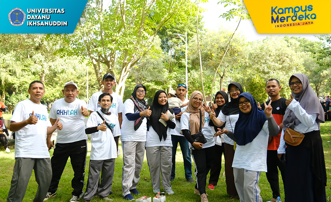 Universitas Dayanu Ikhsanuddin Ikut memeriahkan kegiatan Jalan Santai yang digelar dalam rangka HUT ke-25 BUMN, Minggu 12 Maret 2023 di Kotamara Baubau.