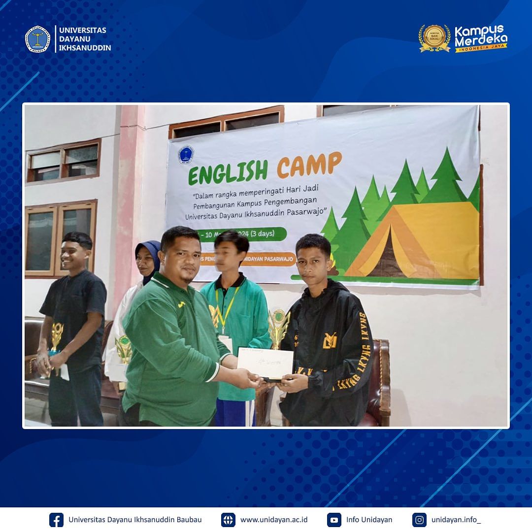 “Penutupan dan Penyerahan Hadiah di English Camp!” 🏕️🎉